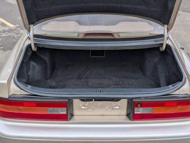 Photo of 1995 Gold Lexus ES 300