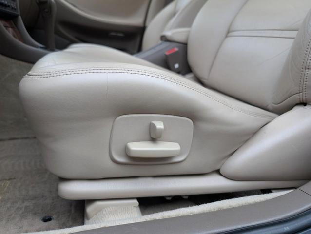 Photo of 1995 Gold Lexus ES 300
