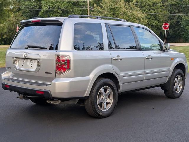 Photo of 2007 Billet Silver Metallic Honda Pilot