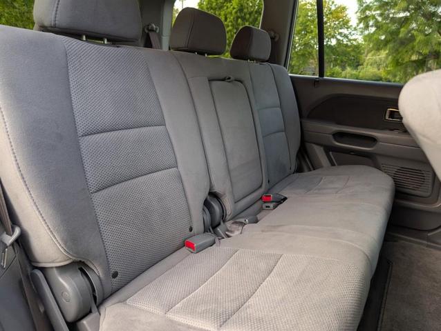 Photo of 2007 Billet Silver Metallic Honda Pilot