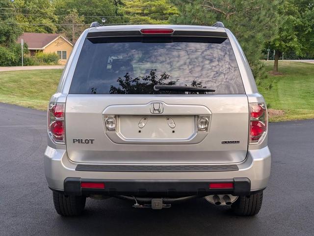 Photo of 2007 Billet Silver Metallic Honda Pilot
