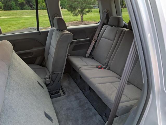 Photo of 2007 Billet Silver Metallic Honda Pilot