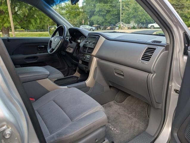 Photo of 2007 Billet Silver Metallic Honda Pilot