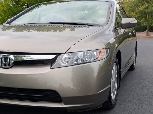 Photo of 2007 Beige Honda Civic Hybrid