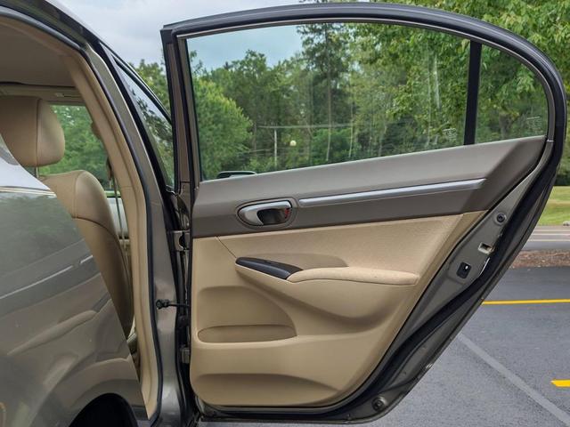 Photo of 2007 Beige Honda Civic Hybrid