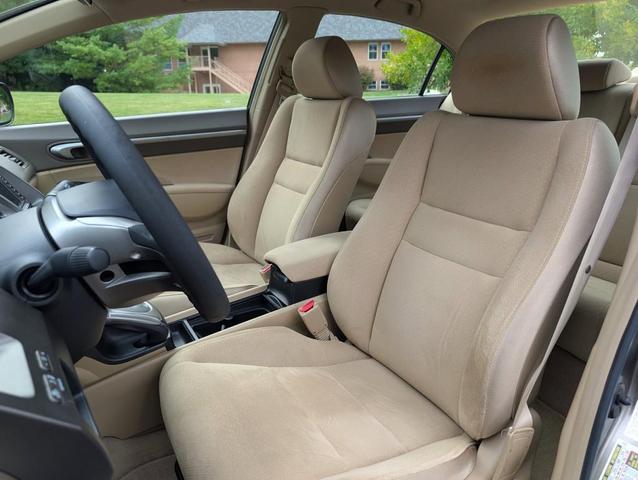 Photo of 2007 Beige Honda Civic Hybrid