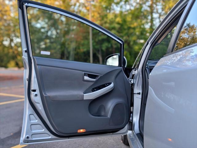 Photo of 2010 Classic Silver Metallic Toyota Prius