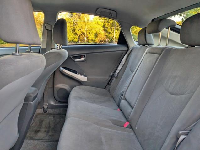 Photo of 2010 Classic Silver Metallic Toyota Prius
