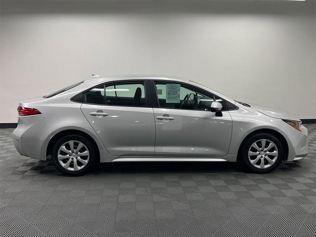Photo of 2024 Classic Silver Metallic Toyota Corolla