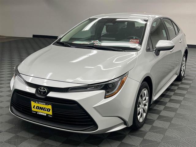 Photo of 2024 Classic Silver Metallic Toyota Corolla