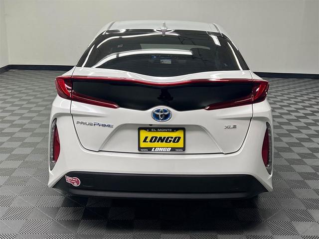 Photo of 2022 Wind Chill Pearl Toyota Prius Prime