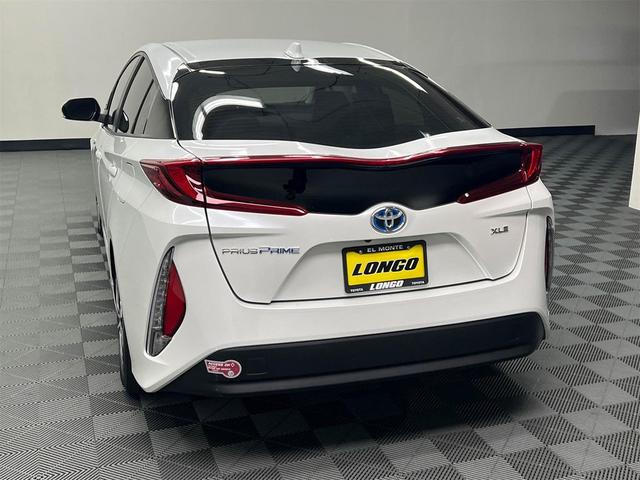 Photo of 2022 Wind Chill Pearl Toyota Prius Prime