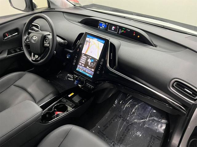 Photo of 2022 Wind Chill Pearl Toyota Prius Prime