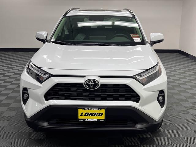 Photo of 2025 Wind Chill Pearl Toyota RAV4 Hybrid