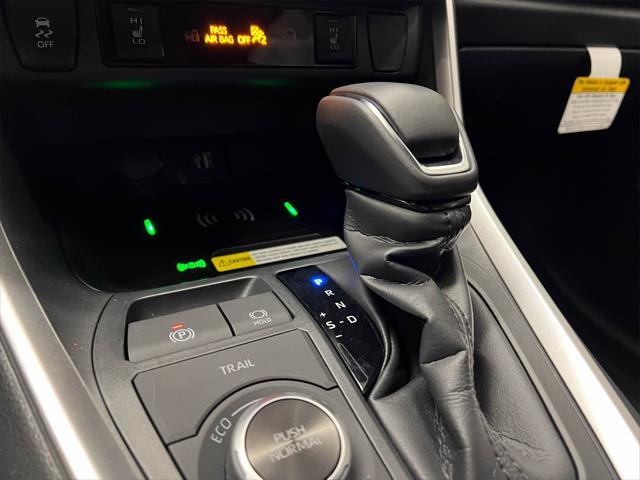 Photo of 2025 Wind Chill Pearl Toyota RAV4 Hybrid