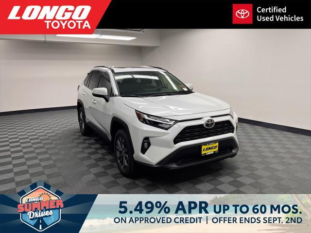 Photo of 2025 Wind Chill Pearl Toyota RAV4 Hybrid