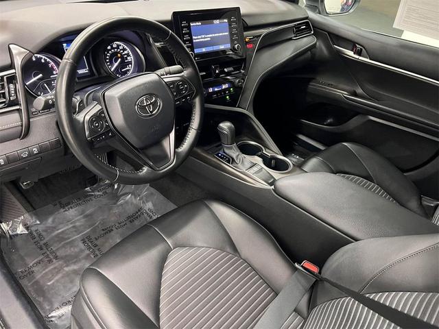 Photo of 2023 Ice Cap Toyota Camry
