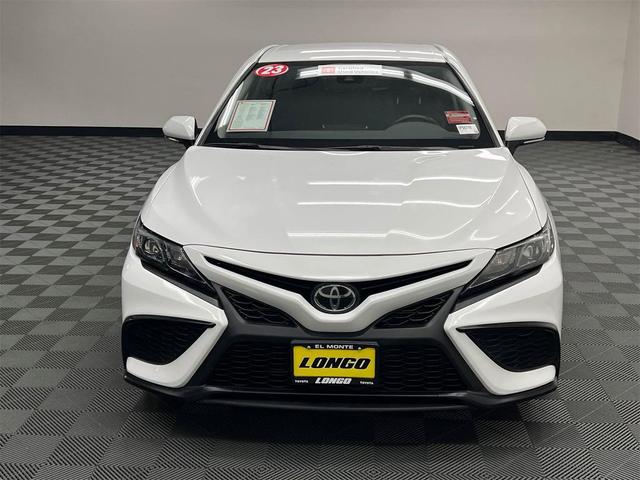 Photo of 2023 Ice Cap Toyota Camry