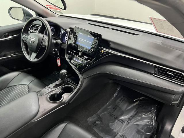 Photo of 2023 Ice Cap Toyota Camry