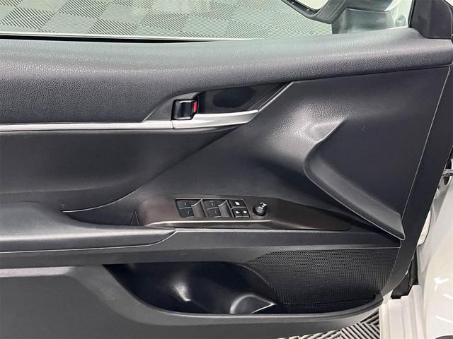 Photo of 2023 Ice Cap Toyota Camry