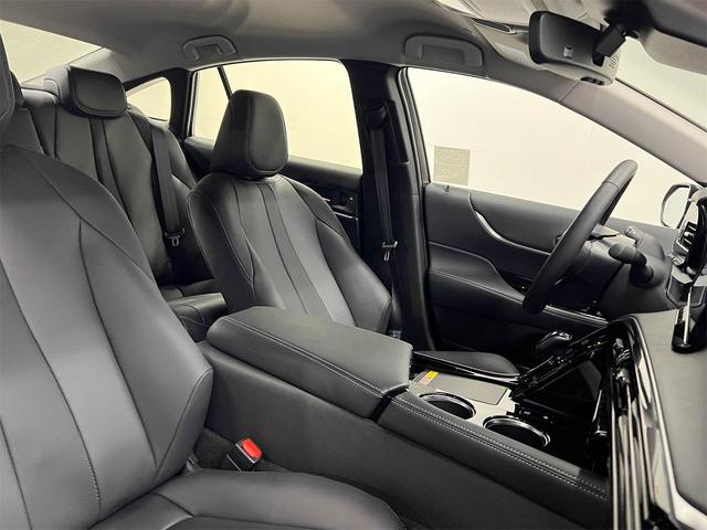 Photo of 2024 Black Toyota Mirai