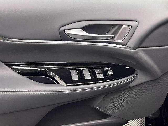 Photo of 2024 Black Toyota Mirai