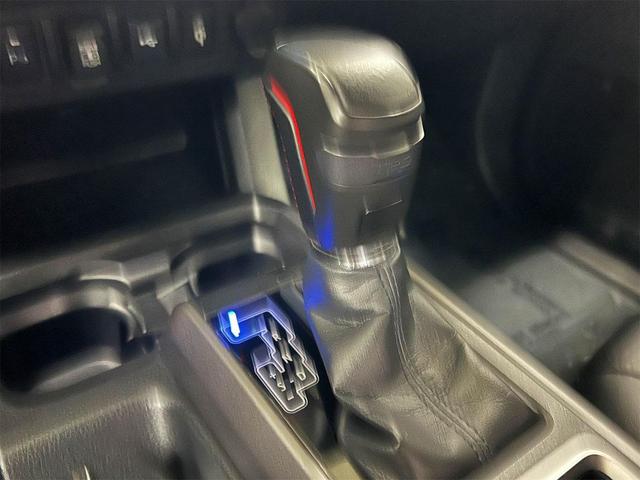 Photo of 2022 Electric Lime Metallic Toyota Tacoma