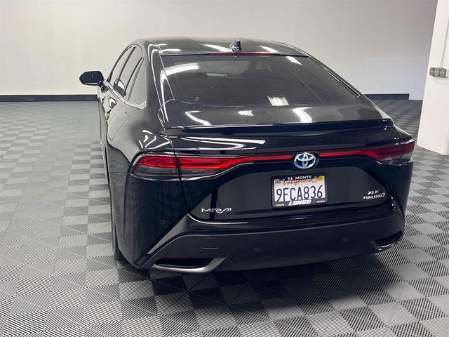 Photo of 2022 Black Toyota Mirai