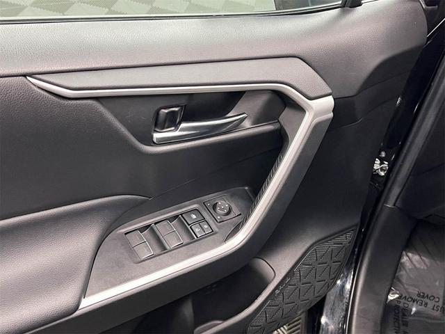 Photo of 2022 Midnight Black Metallic Toyota RAV4