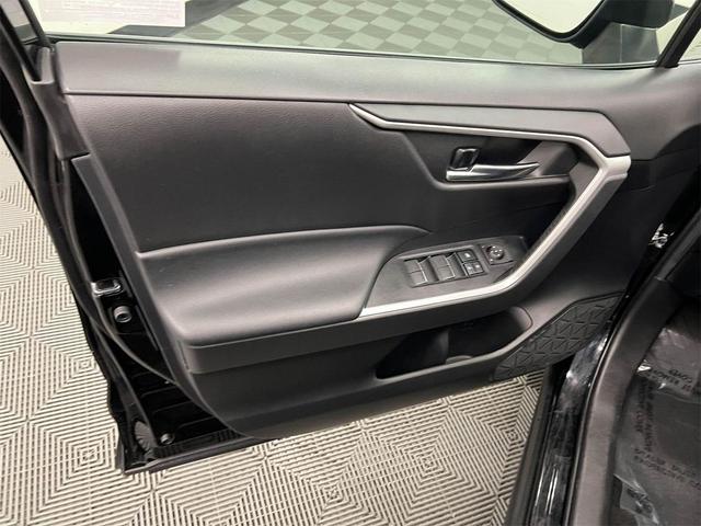 Photo of 2022 Midnight Black Metallic Toyota RAV4