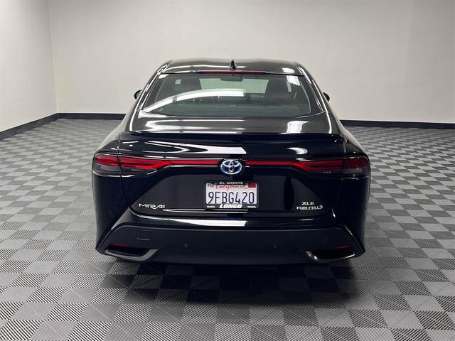 Photo of 2022 Black Toyota Mirai