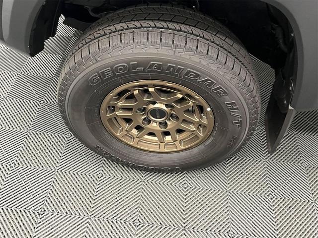 Photo of 2023 Black Toyota Tacoma