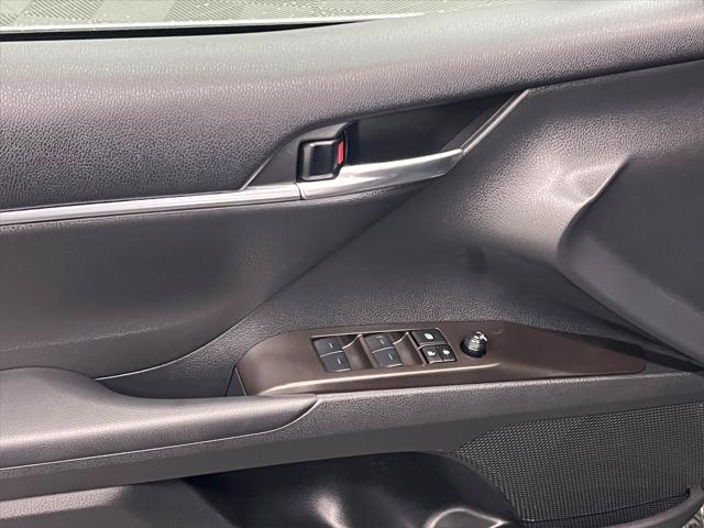 Photo of 2024 Midnight Black Metallic Toyota Camry
