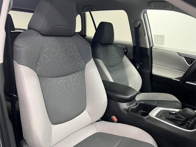 Photo of 2025 Silver Sky Metallic Toyota RAV4 Hybrid