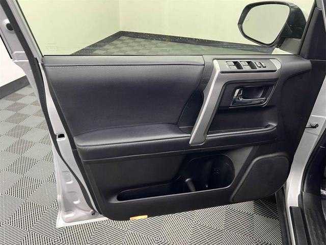 Photo of 2022 Classic Silver Metallic Toyota 4Runner