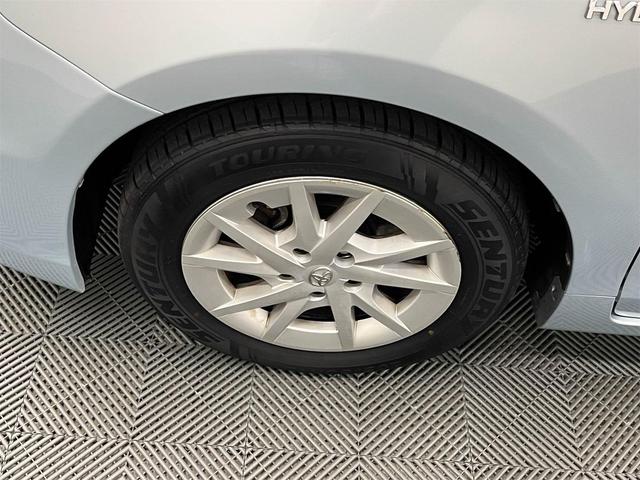 Photo of 2014 Clear Sky Metallic Toyota Prius v
