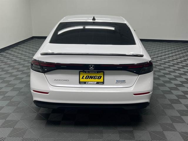 Photo of 2024 Platinum White Pearl Honda Accord Hybrid