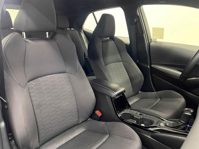 Photo of 2024 Classic Silver Metallic Toyota Corolla