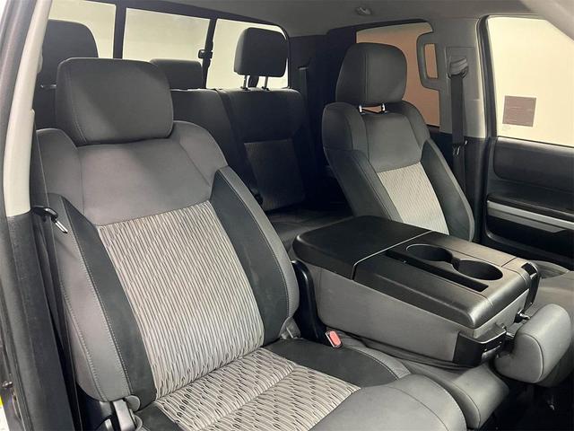 Photo of 2016 Magnetic Gray Metallic Toyota Tundra