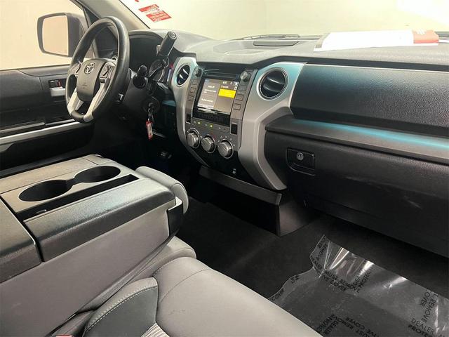 Photo of 2016 Magnetic Gray Metallic Toyota Tundra