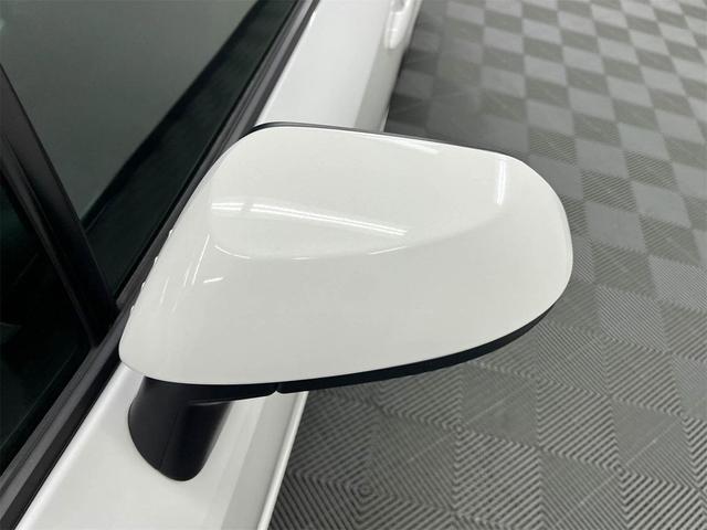 Photo of 2023 Ice Cap Toyota Corolla