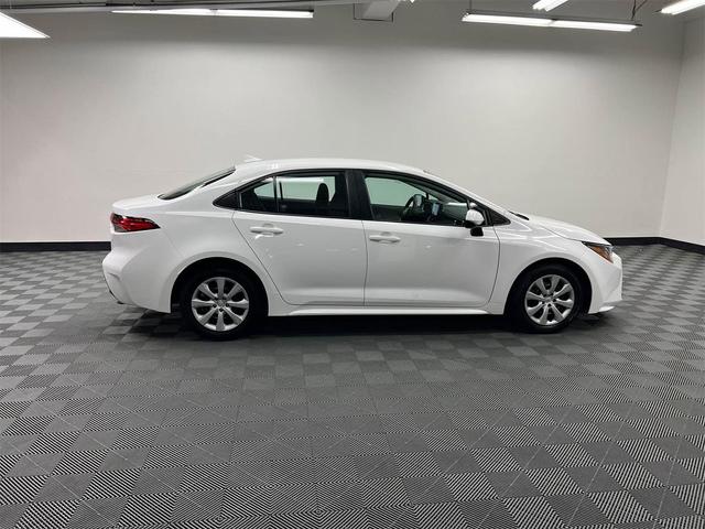 Photo of 2023 Ice Cap Toyota Corolla