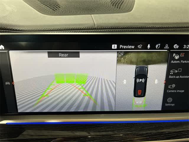 Photo of 2022 Black Sapphire Metallic BMW X7