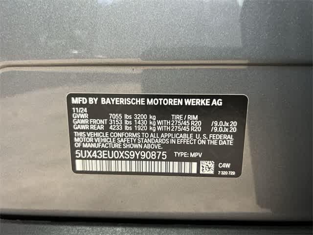 Photo of 2025 Skyscraper Grey Metallic BMW X5 PHEV