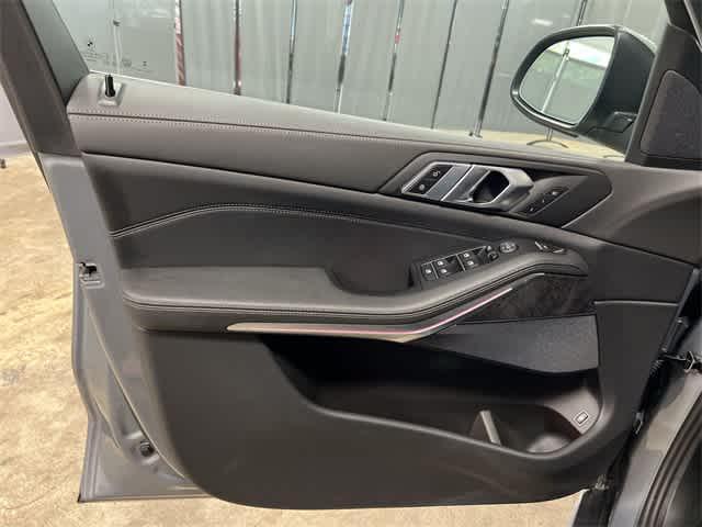 Photo of 2025 Skyscraper Grey Metallic BMW X5 PHEV