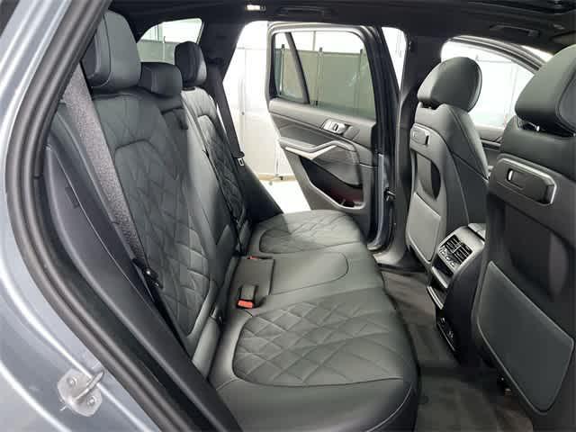 Photo of 2025 Skyscraper Grey Metallic BMW X5 PHEV
