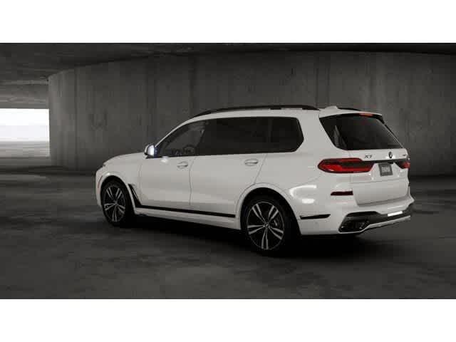 Photo of 2026 Alpine White BMW X7