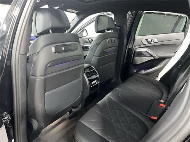 Photo of 2025 Black Sapphire Metallic BMW X6