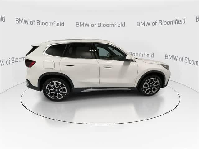 Photo of 2025 Alpine White BMW X1