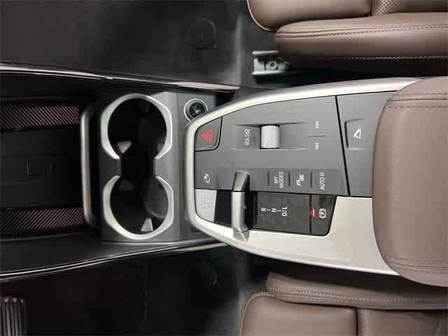 Photo of 2025 Alpine White BMW X1